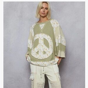 POL Oversized Peace Sign Top in Sage NWOT
